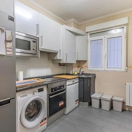 Market With Parking By Aston Apartment Bilbao