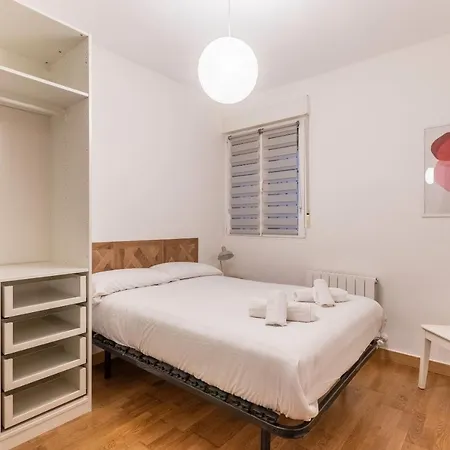 Apartman Market With Parking By Aston